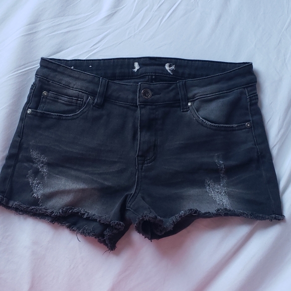 Black Jean Shorts - Picture 1 of 2